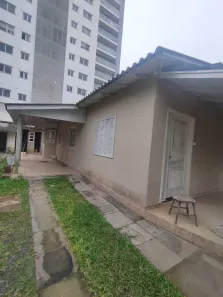 Casa com 2 Quartos para alugar, 100m² no Centro, Esteio