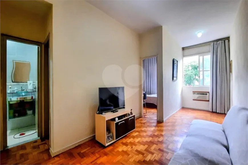 Foto do imóvel - Apartamento para comprar com 64 m², 2 quartos, 1 banheiro