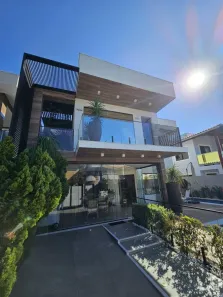Casa com 4 Quartos à venda, 320m² no Centro, Lauro de Freitas