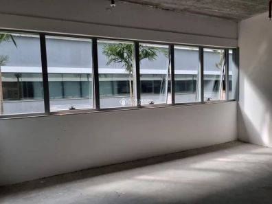 Conjunto Comercial / Sala à venda, 61m² no Saco Grande, Florianópolis