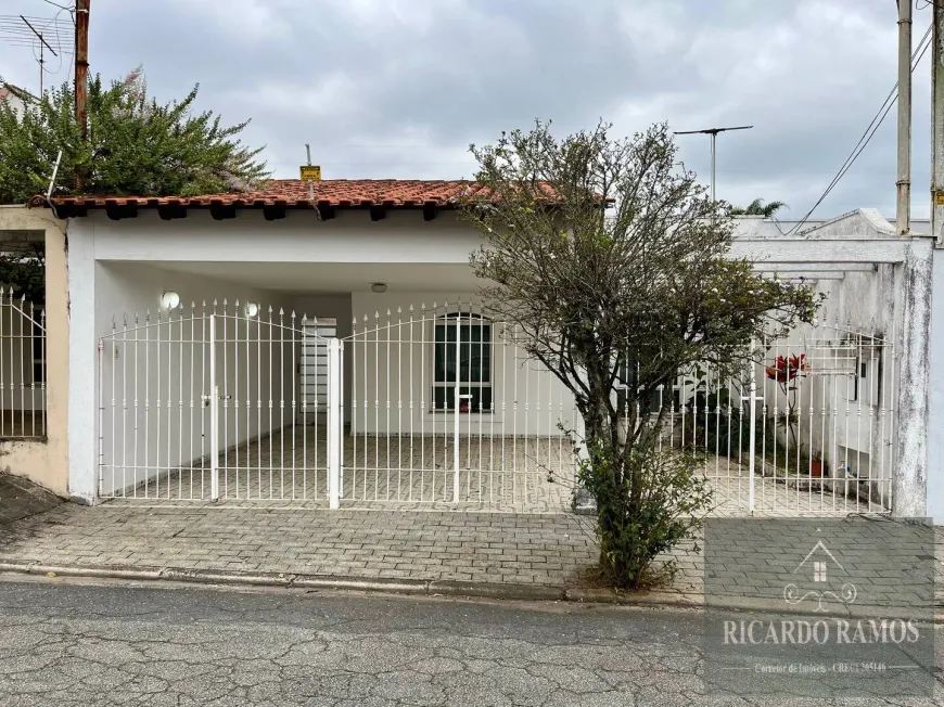 Foto do imóvel - Casa à venda com 3 quartos, 1 suíte, 119 m², 2 banheiros e 3 vagas na garagem em