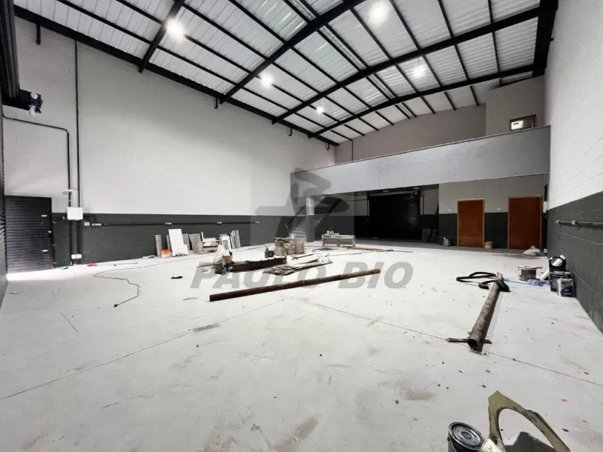 Foto do imóvel - Galpão/Depósito/Armazém para alugar com 265 m² e 4 vagas na garagem em
