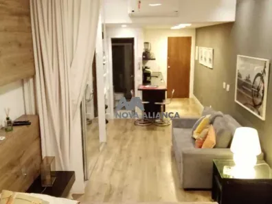 Kitnet com 1 Quarto à venda, 33m² no Copacabana, Rio de Janeiro