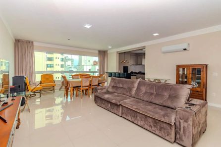 Apartamento com 3 Quartos à venda, 134m² no Centro, Balneário Camboriú