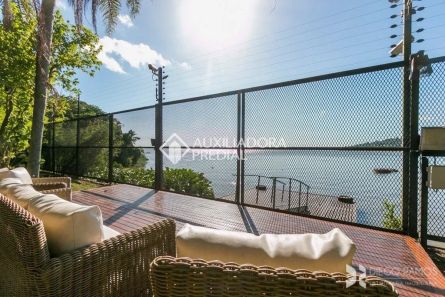 Casa de Condomínio com 3 Quartos à venda, 470m² no Pedra Redonda, Porto Alegre