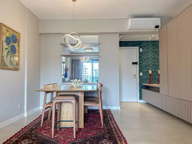 Apartamento com 2 Quartos para alugar, 73m² no Centro, Florianópolis