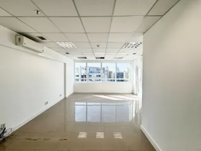 Conjunto Comercial / Sala para venda ou aluguel, 42m² no Alphaville Empresarial, Barueri