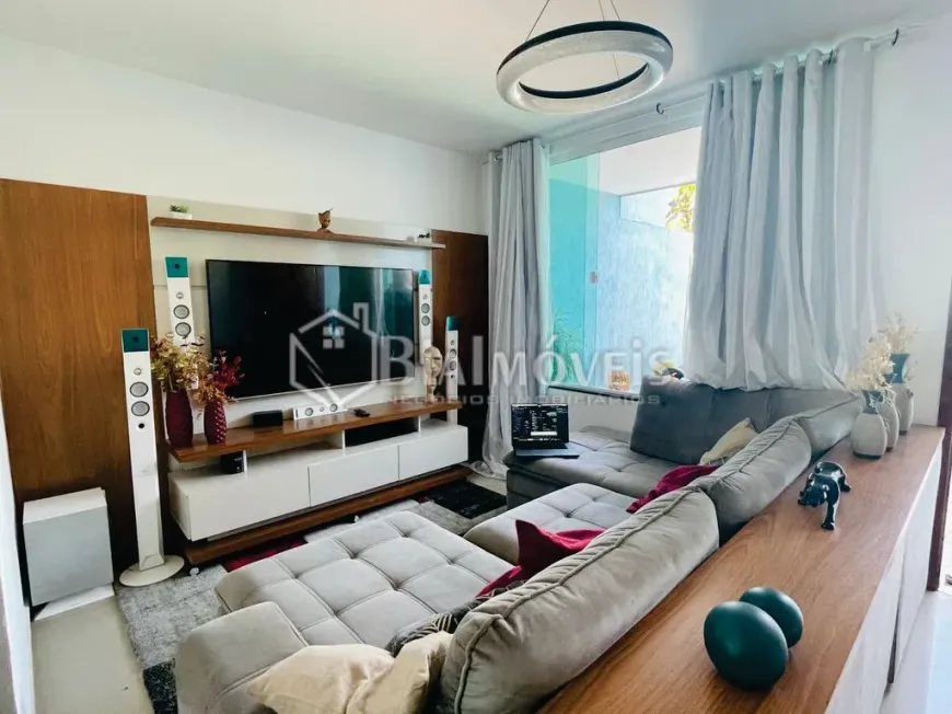 Foto do imóvel - Casa à venda com 3 quartos, sendo 3 suítes, 80 m², 1 banheiro, 1 vaga e varanda em