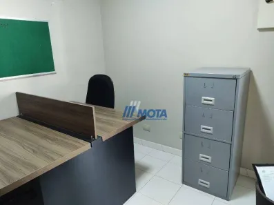 Conjunto Comercial / Sala à venda, 29m² no Centro, Curitiba