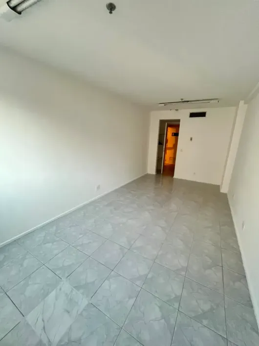 Foto do imóvel - Consultório para alugar com 30 m², 1 banheiro