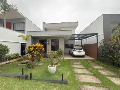 Casa de Condomínio com 3 Quartos à venda, 177m² no Lagoa, Macaé