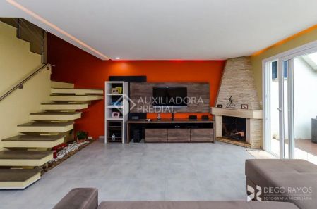 Casa de Condomínio com 3 Quartos à venda, 225m² no Sarandi, Porto Alegre