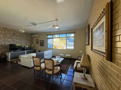 Prédio/Edifício Inteiro com 7 Quartos à venda, 298m² no Centro, Florianópolis