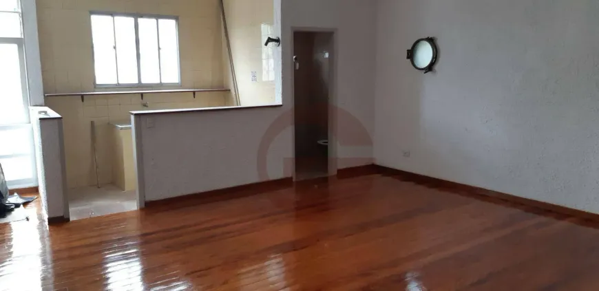 Foto do imóvel - Sobrado à venda com 3 quartos, 1 suíte, 260 m², 4 banheiros e 2 vagas na garagem em