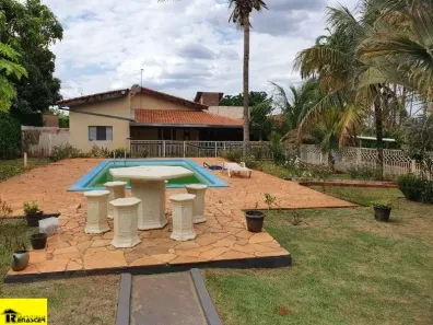 Fazenda / Sítio / Chácara com 4 Quartos à venda, 1079m² no , Cedral