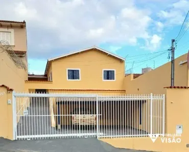 Casa com 5 Quartos à venda, 150m² no Centro, Uberaba