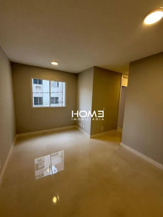 Foto do imóvel - Apartamento à venda com 2 quartos, 1 banheiro, 1 vaga na garagem e portaria 24h no condomínio.