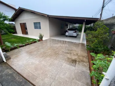 Casa com 3 Quartos para alugar, 215m² no Tapera da Base, Florianópolis