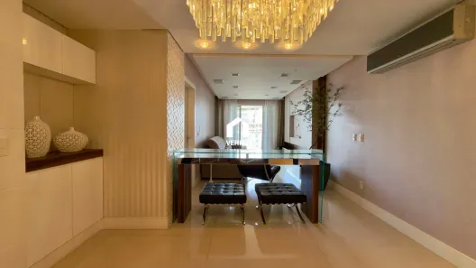 Apartamento com 3 Quartos para alugar, 120m² no Centro, Florianópolis