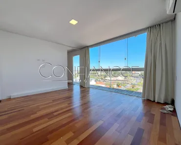 Casa com 7 Quartos para alugar, 401m² no Batel, Curitiba