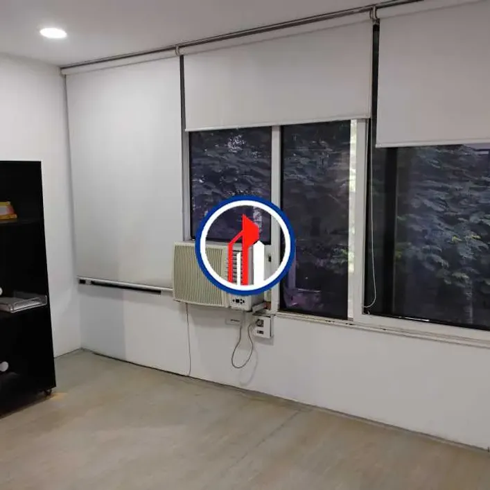 Foto do imóvel - Sala/Conjunto/Escritório para alugar com 20 m², 1 banheiro, perto do Metrô Botafogo.