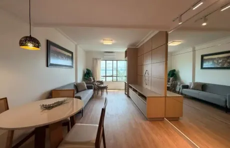 Apartamento com 2 Quartos para alugar, 90m² no Centro, Florianópolis