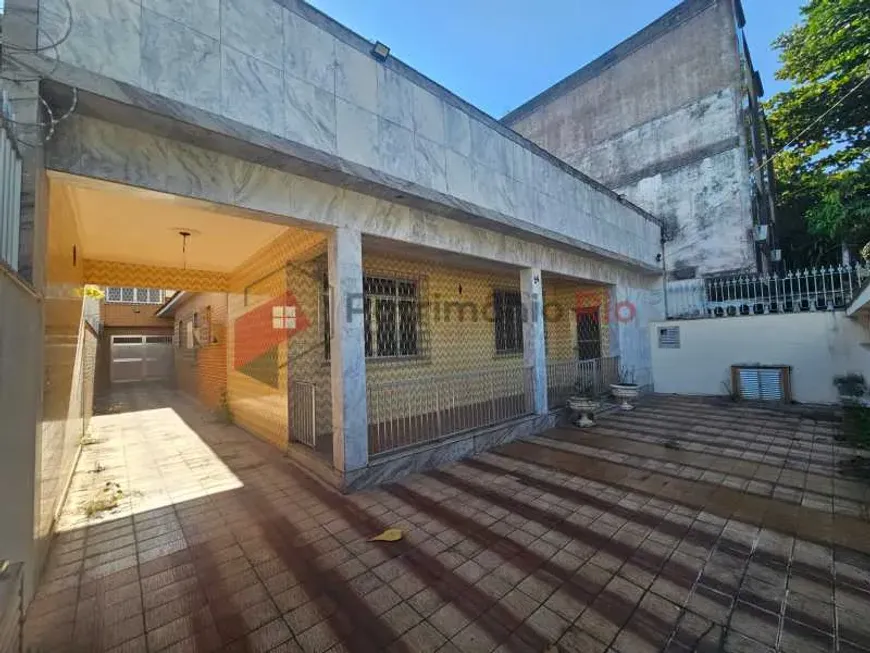 Foto do imóvel - Casa para comprar com 218 m², 4 quartos, 3 banheiros, 6 vagas