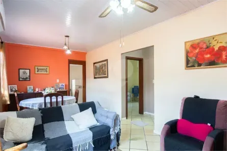 Casa com 2 Quartos à venda, 132m² no Camaquã, Porto Alegre