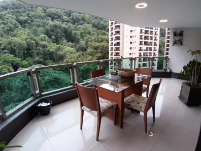 Apartamento com 3 Quartos para venda ou aluguel, 190m² no Pitangueiras, Guarujá