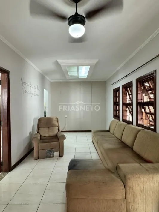 Foto do imóvel - Imóvel comercial à venda com 2 quartos, 1 suíte, 105 m², 2 banheiros e 2 vagas na garagem em