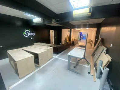 Prédio Inteiro à venda, 380m² no Estuário, Santos