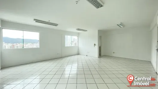 Conjunto Comercial / Sala à venda, 60m² no Centro, Balneário Camboriú