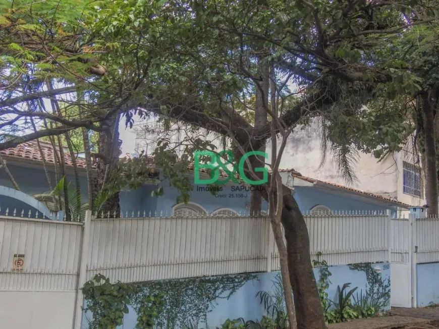 Foto do imóvel - Casa à venda com 2 quartos, 1 suíte, 180 m², 2 banheiros e 3 vagas próxima ao Metrô Vila.