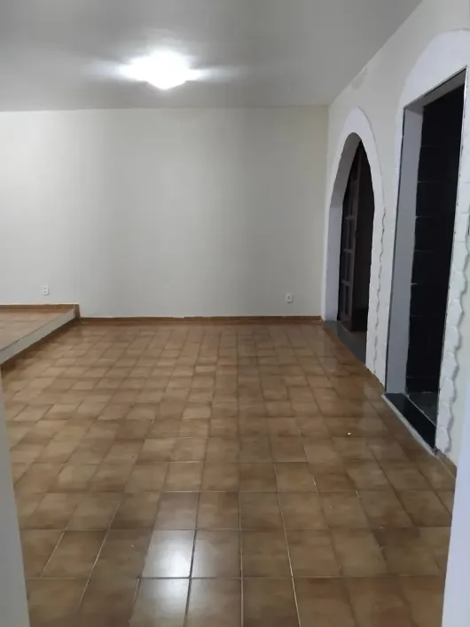 Foto do imóvel - Casa de condomínio para alugar com 280 m², 3 quartos, 2 banheiros, 9 vagas