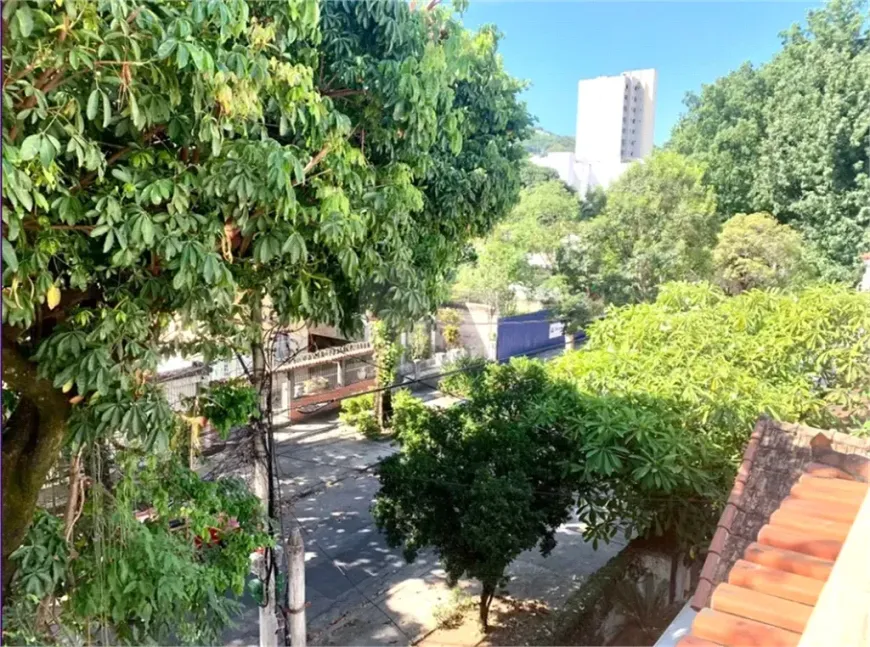 Foto do imóvel - Casa para comprar com 295 m², 4 quartos, 5 banheiros, 4 vagas
