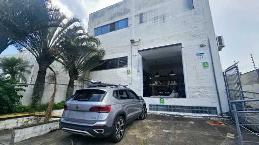 Prédio Inteiro à venda, 1011m² no Capoeiras, Florianópolis