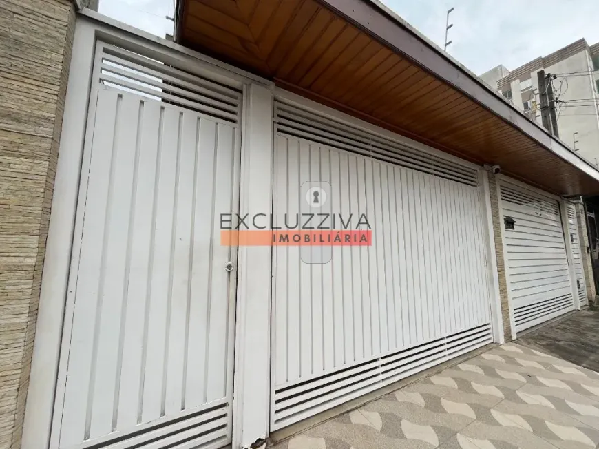 Foto do imóvel - Sobrado à venda com 4 quartos, 1 suíte, 3 banheiros, 142 m², 2 vagas e quintal mobiliado em