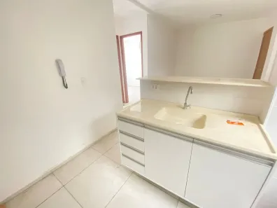 Apartamento com 2 Quartos para alugar, 42m² no Coaçu, Eusébio