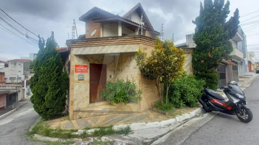 Foto do imóvel - Sobrado à venda com 4 quartos, 1 suíte, 279 m², 5 banheiros e 4 vagas na garagem em