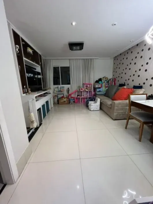 Foto do imóvel - Casa de condomínio à venda com 3 quartos, 1 suíte, de 136 a 140 m², 2 a 4 banheiros e 4 vagas.