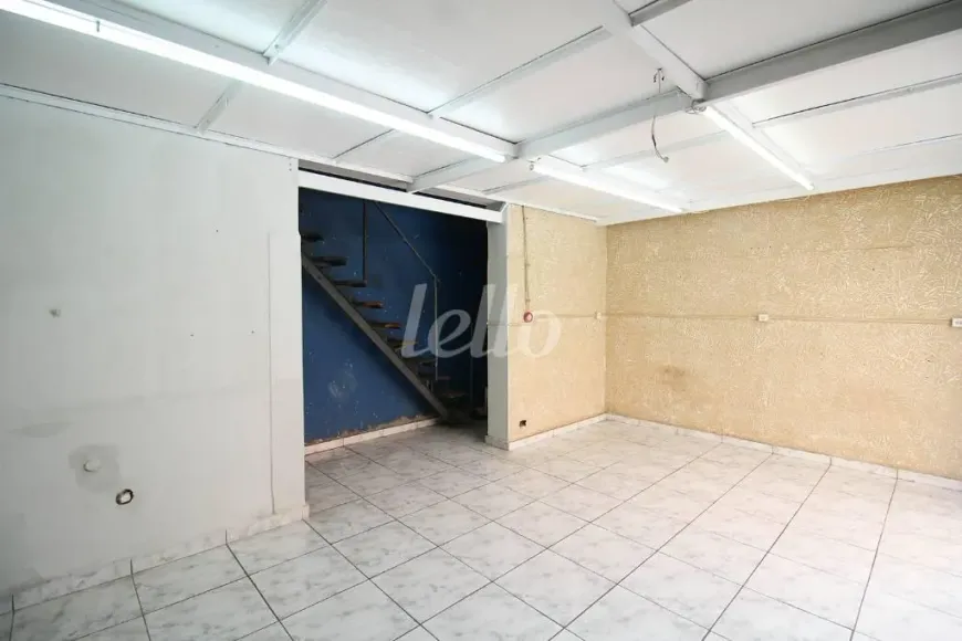 Foto do imóvel - Ponto comercial/Loja/Box para alugar com 70 m², 1 banheiro e Ar-condicionado próximo ao Metrô.