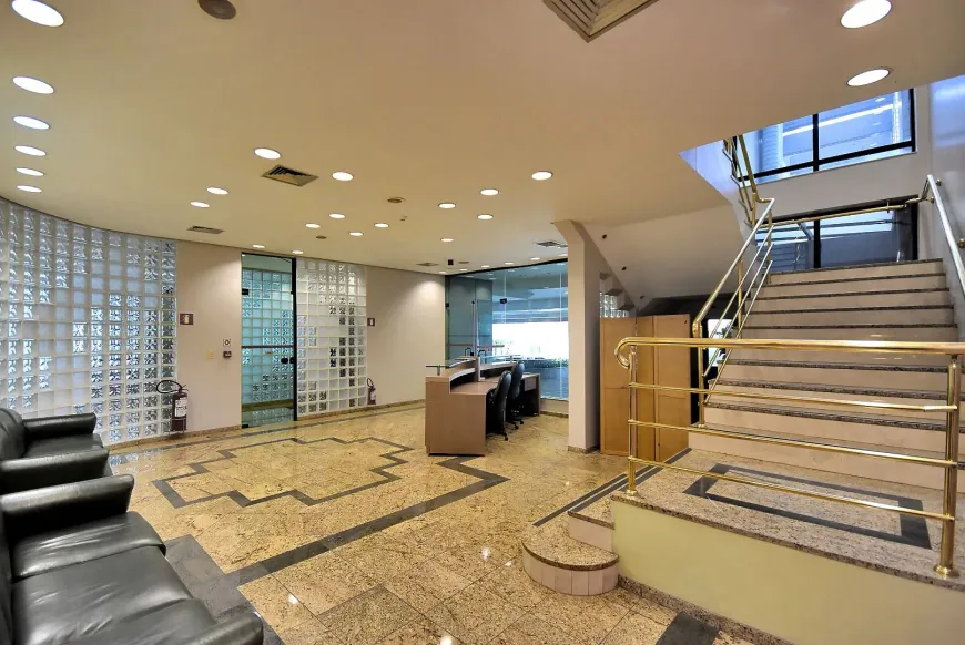 Foto do imóvel - Prédio/Edificio inteiro para alugar com 4504 m², 20 banheiros, 70 vagas na garagem e.