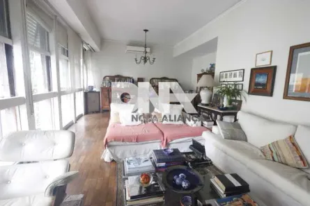Apartamento com 4 Quartos à venda, 140m² no Lagoa, Rio de Janeiro