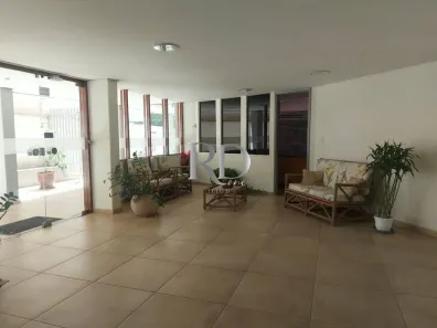 Apartamento com 3 Quartos para alugar, 77m² no Centro, Londrina