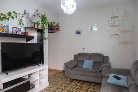 Casa com 2 Quartos para alugar, 75m² no Centro, Guarulhos