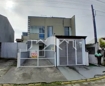 Casa com 2 Quartos para alugar, 53m² no Centro, Araquari