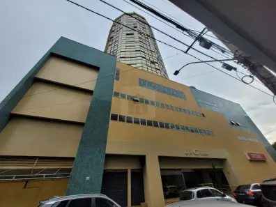 Conjunto Comercial / Sala para alugar, 26m² no Centro, Uberlândia
