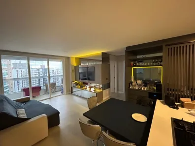 Apartamento com 2 Quartos à venda, 79m² no Centro, Florianópolis