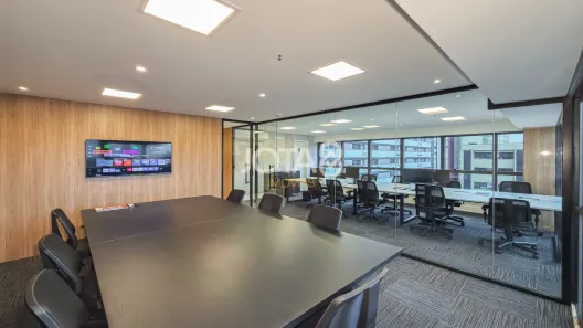 Conjunto Comercial / Sala à venda, 75m² no Centro, Curitiba