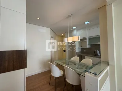 Apartamento com 2 Quartos para alugar, 65m² no Centro, Florianópolis